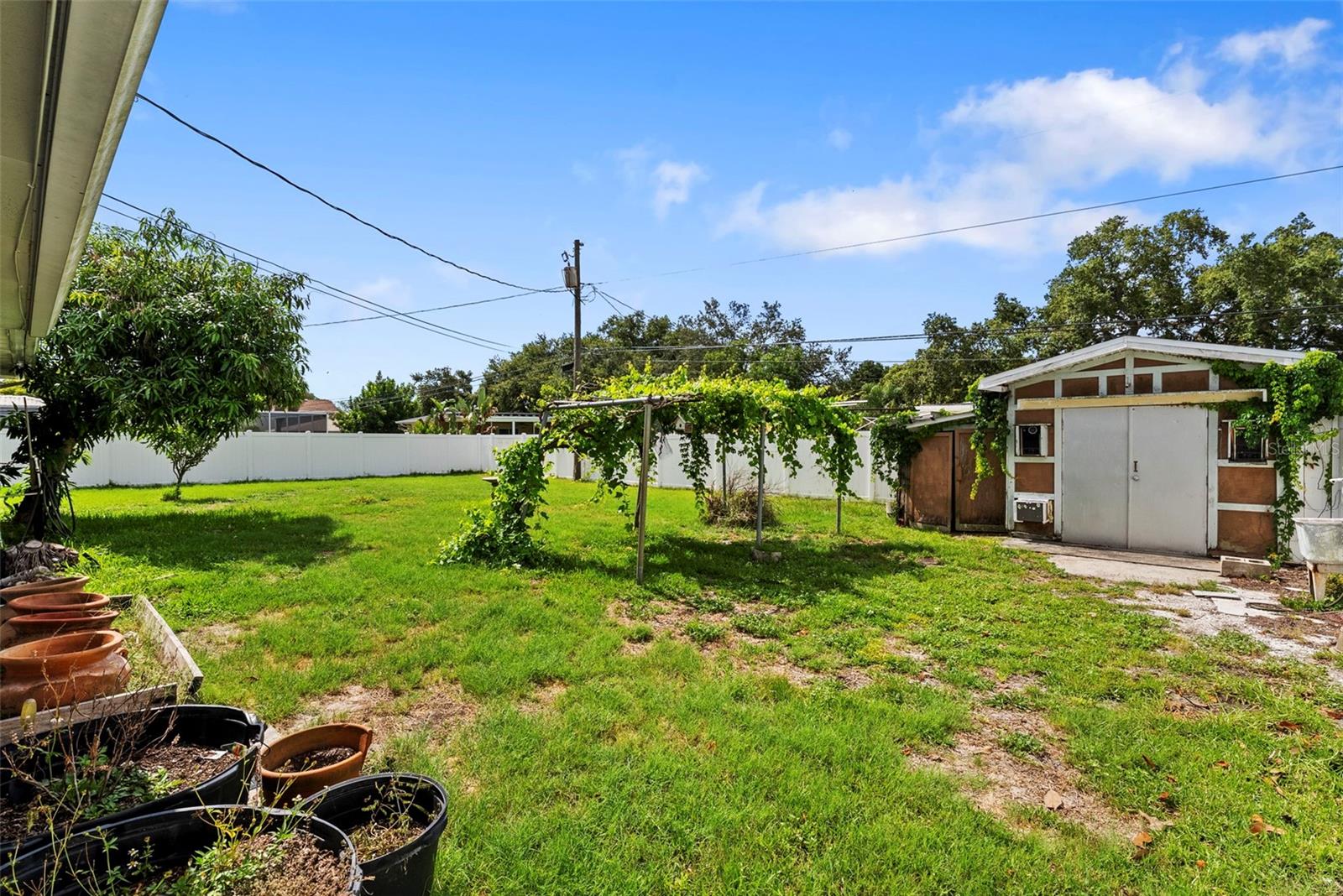 OAK LAKE ESTATES - Residential