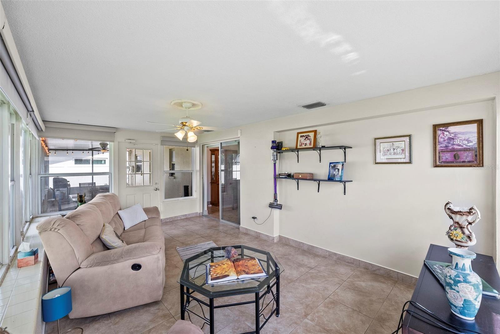 OAK LAKE ESTATES - Residential