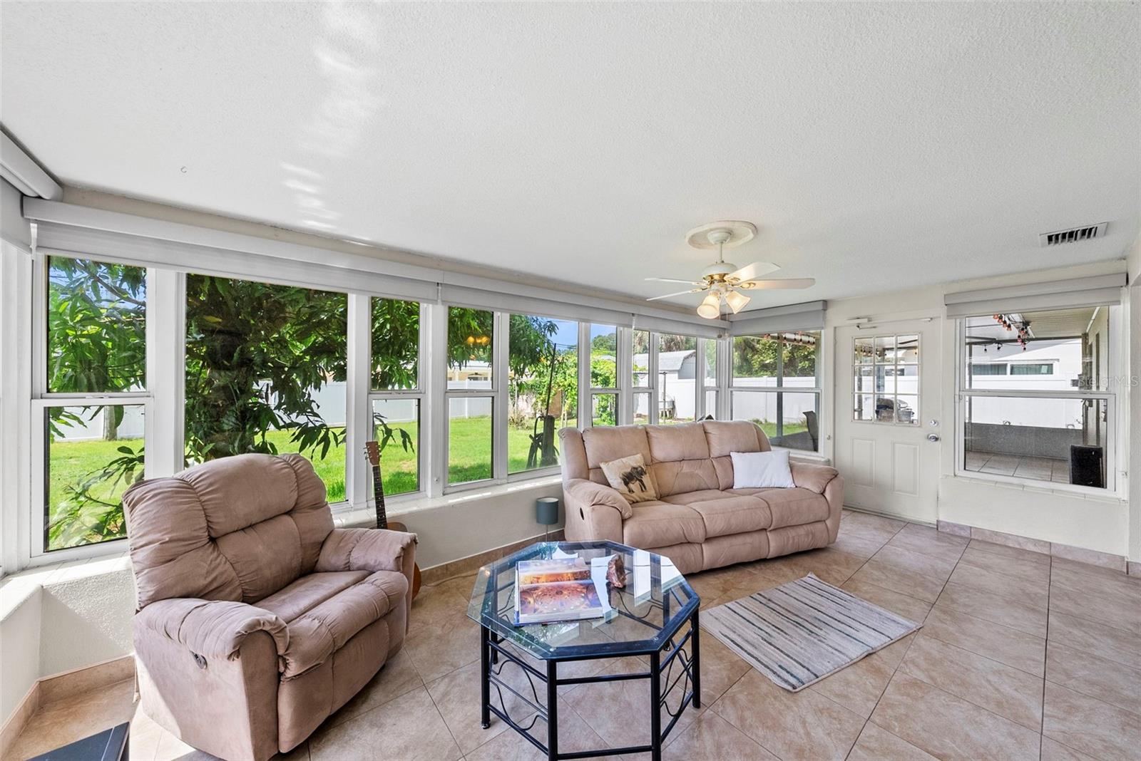 OAK LAKE ESTATES - Residential