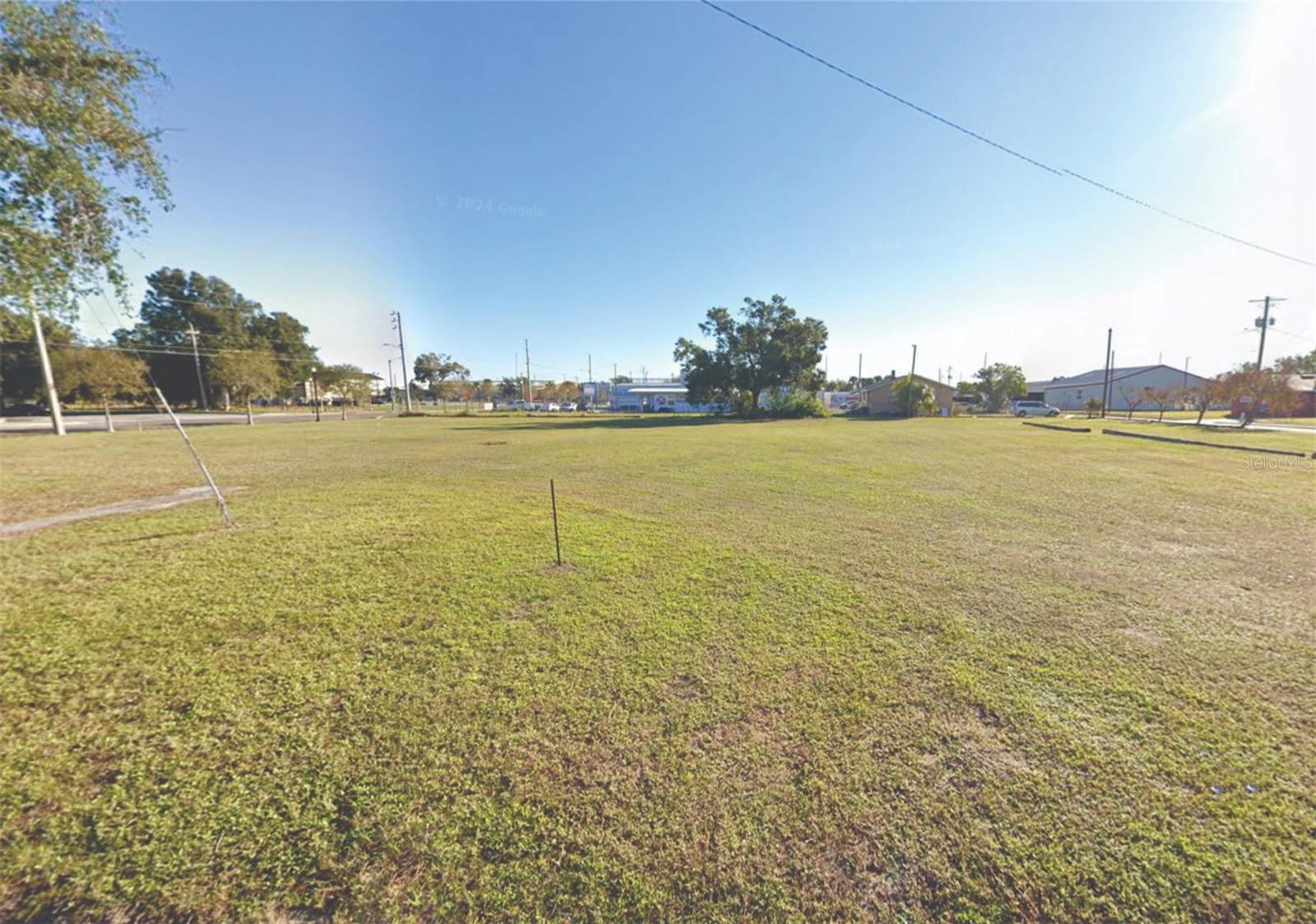 LA PLAZA ADD - Commercial Lease