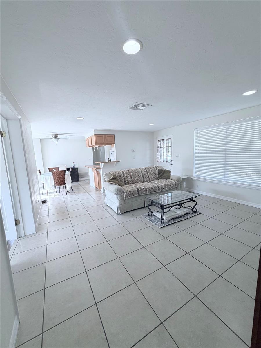 SARASOTA SPGS - Residential