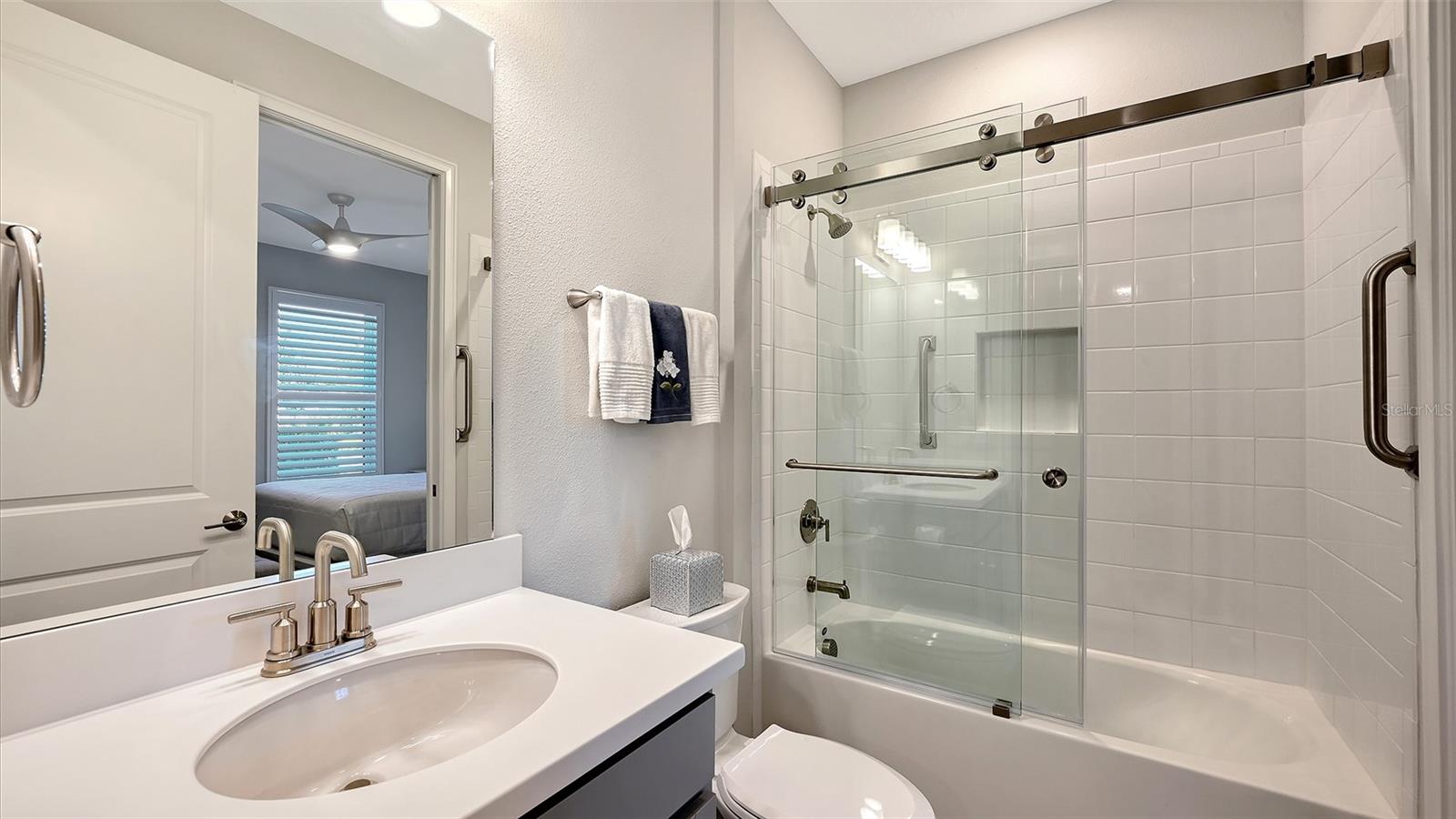 AZARIO ESPLANADE PH II SUBPH A, B & P - Residential