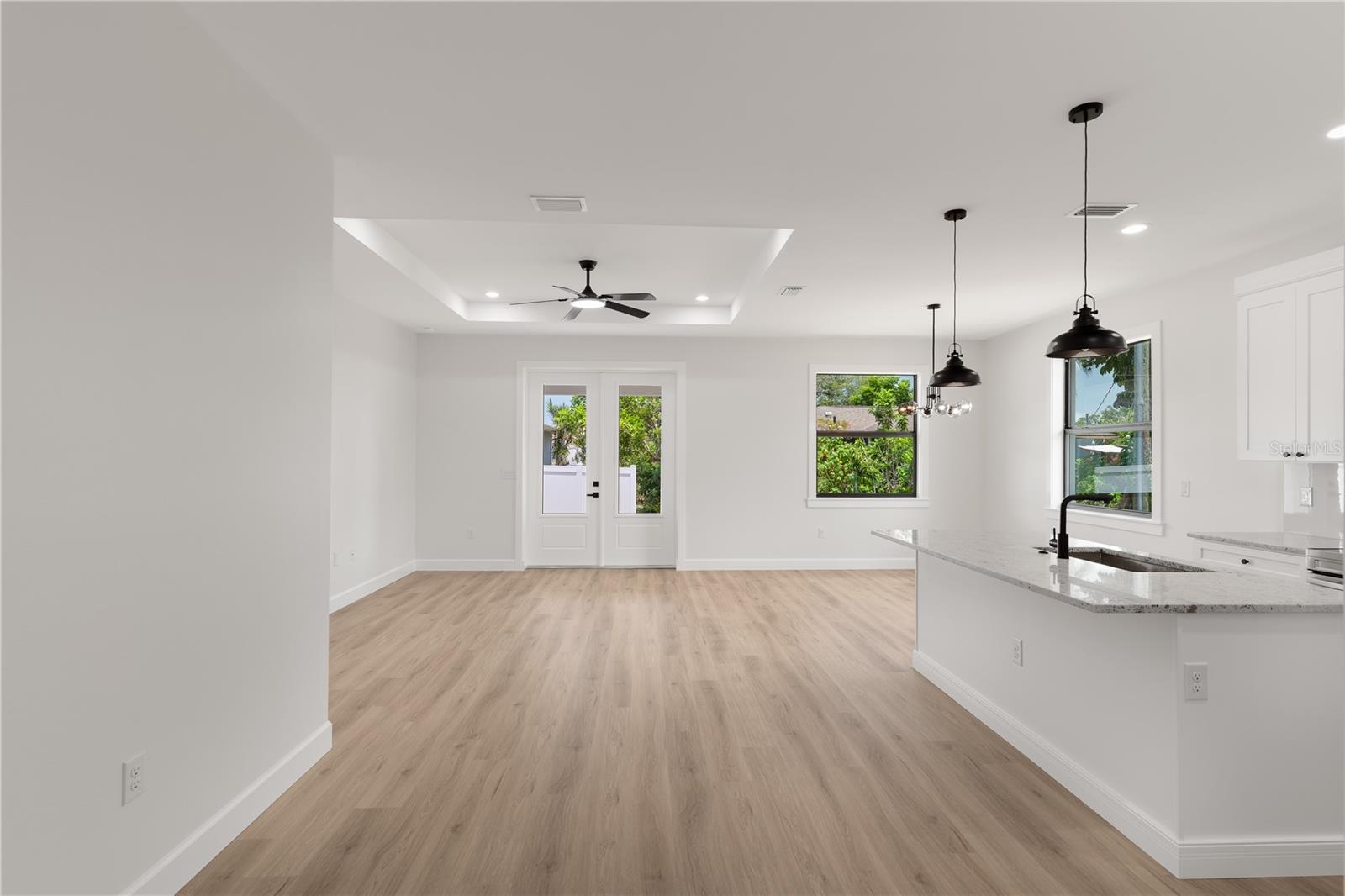 SOUTH VENICE - Residential