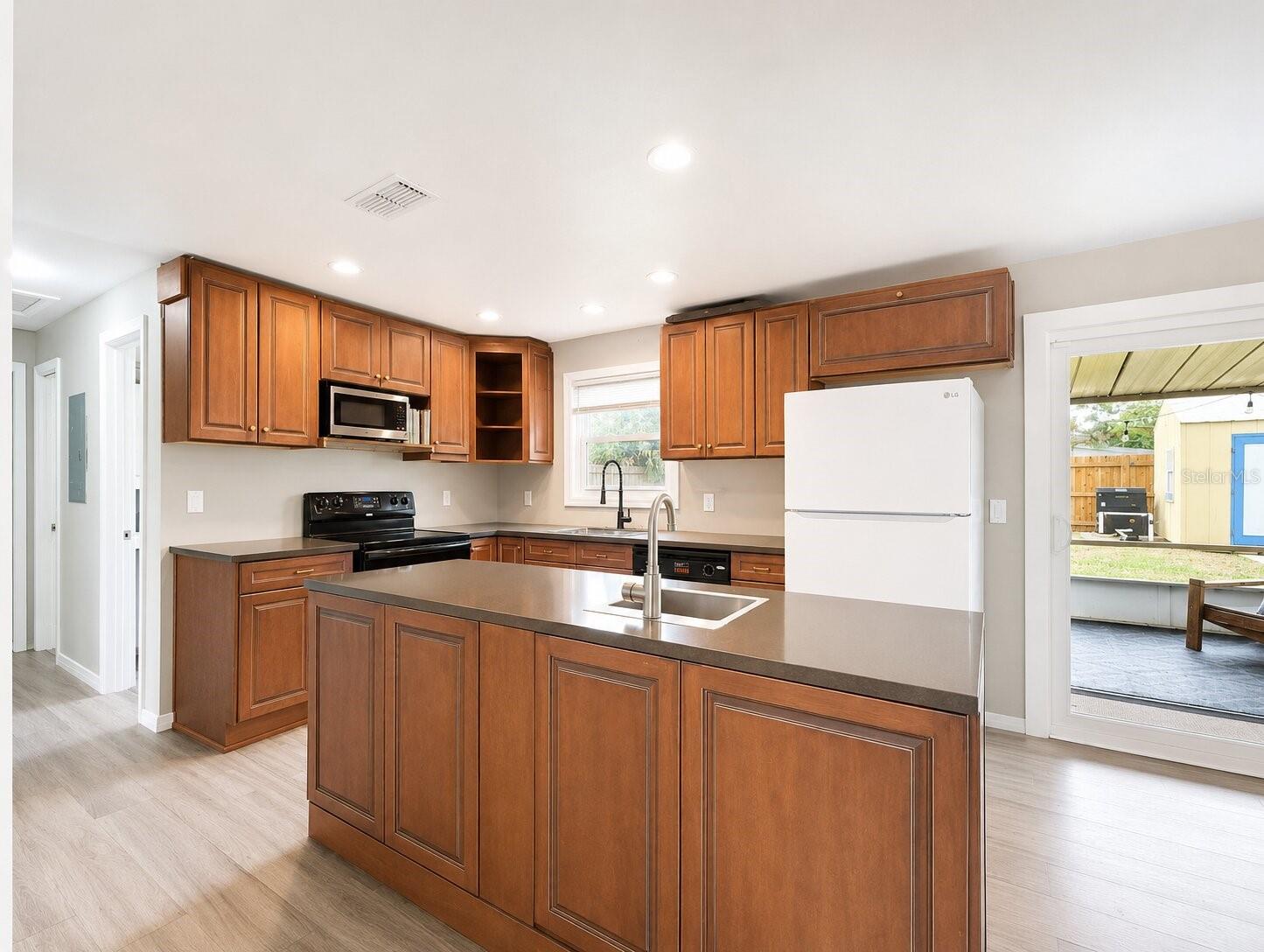 SAN JUAN ACRES - Residential