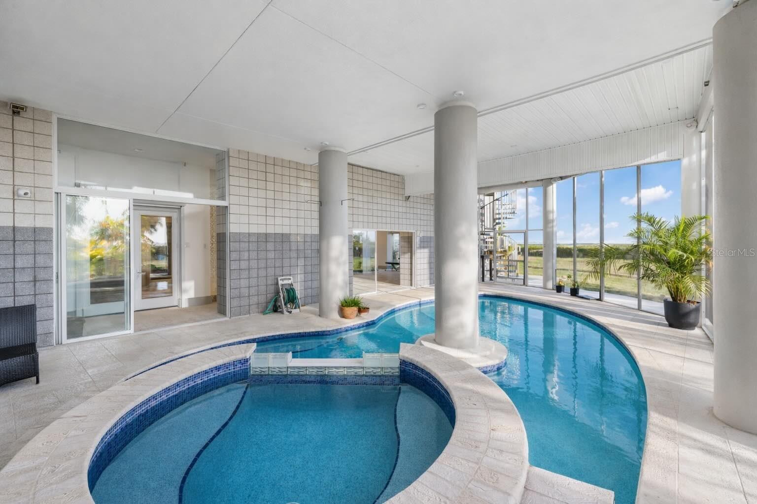 ESPLANADE ON THE BAY - Residential