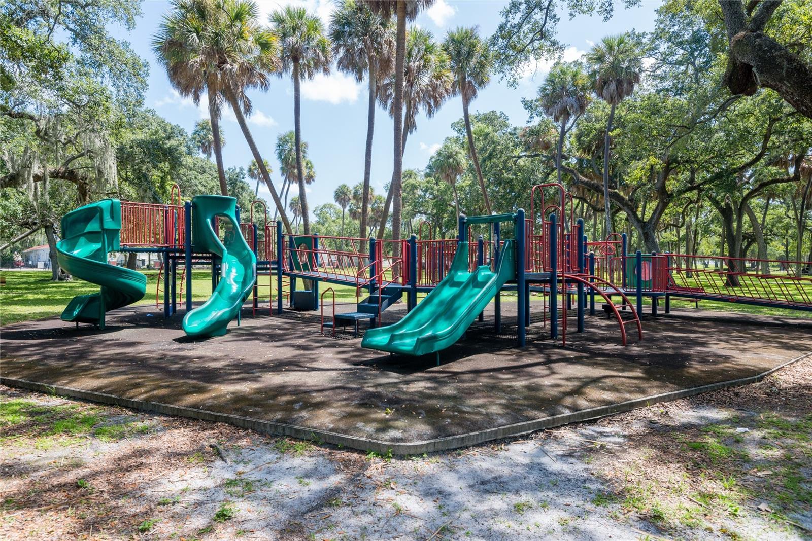 EAST TAMPA BLOCKS 1 TO 40 - Land