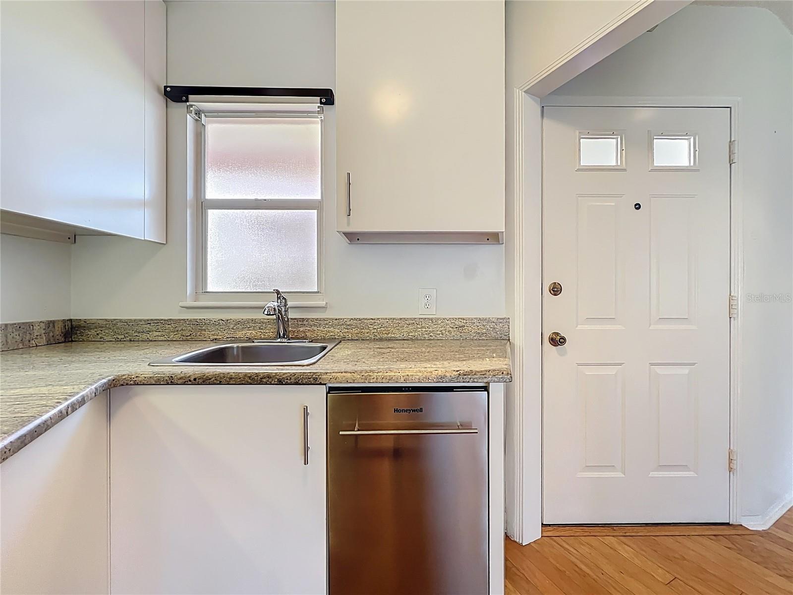 PARK AIRE CONDO - Residential Lease