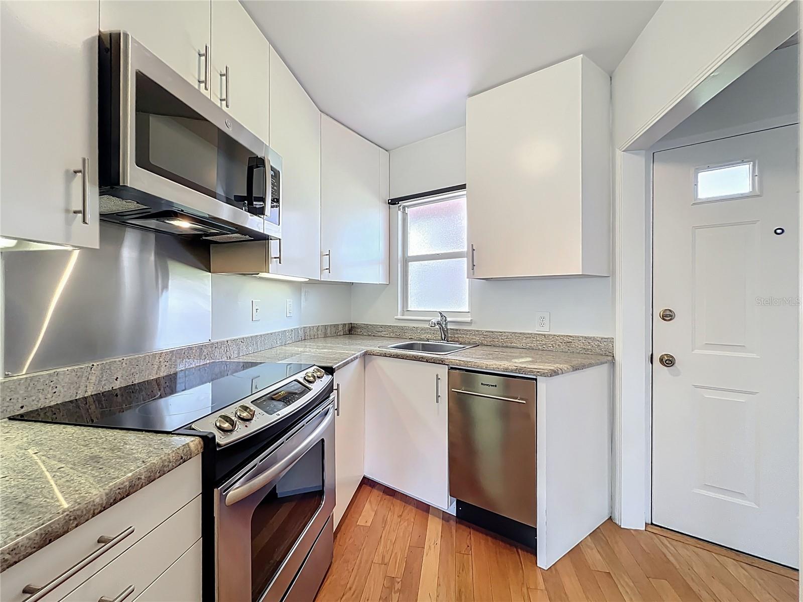 PARK AIRE CONDO - Residential Lease