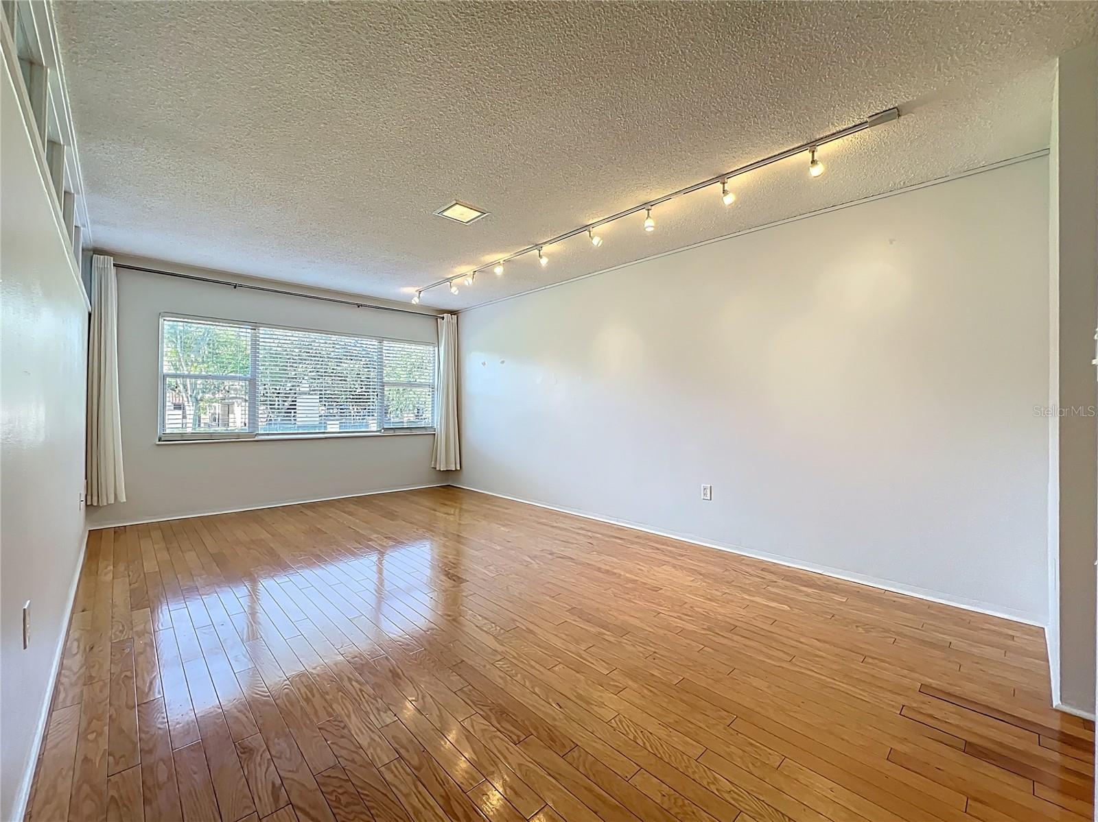 PARK AIRE CONDO - Residential Lease