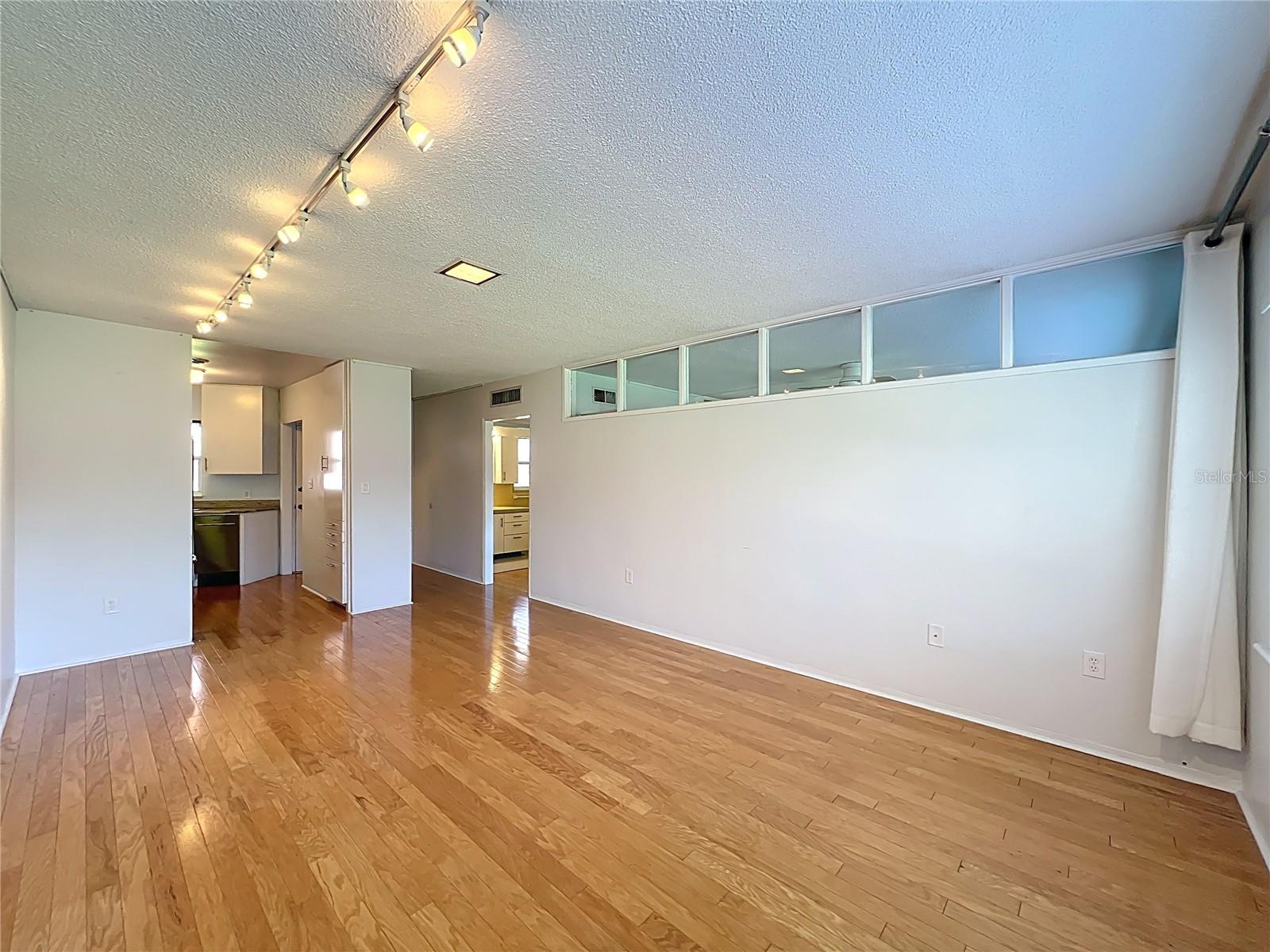 PARK AIRE CONDO - Residential Lease