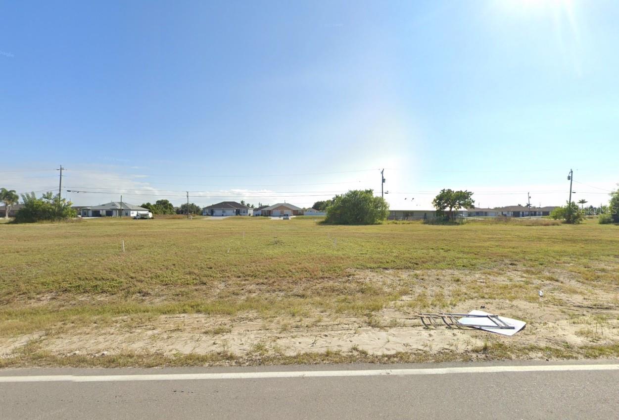 CAPE CORAL - Land