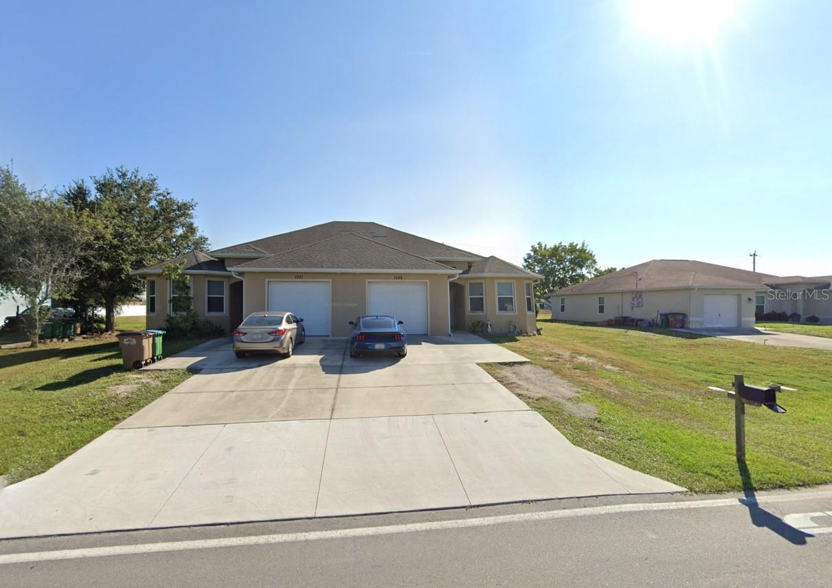 CAPE CORAL - Land