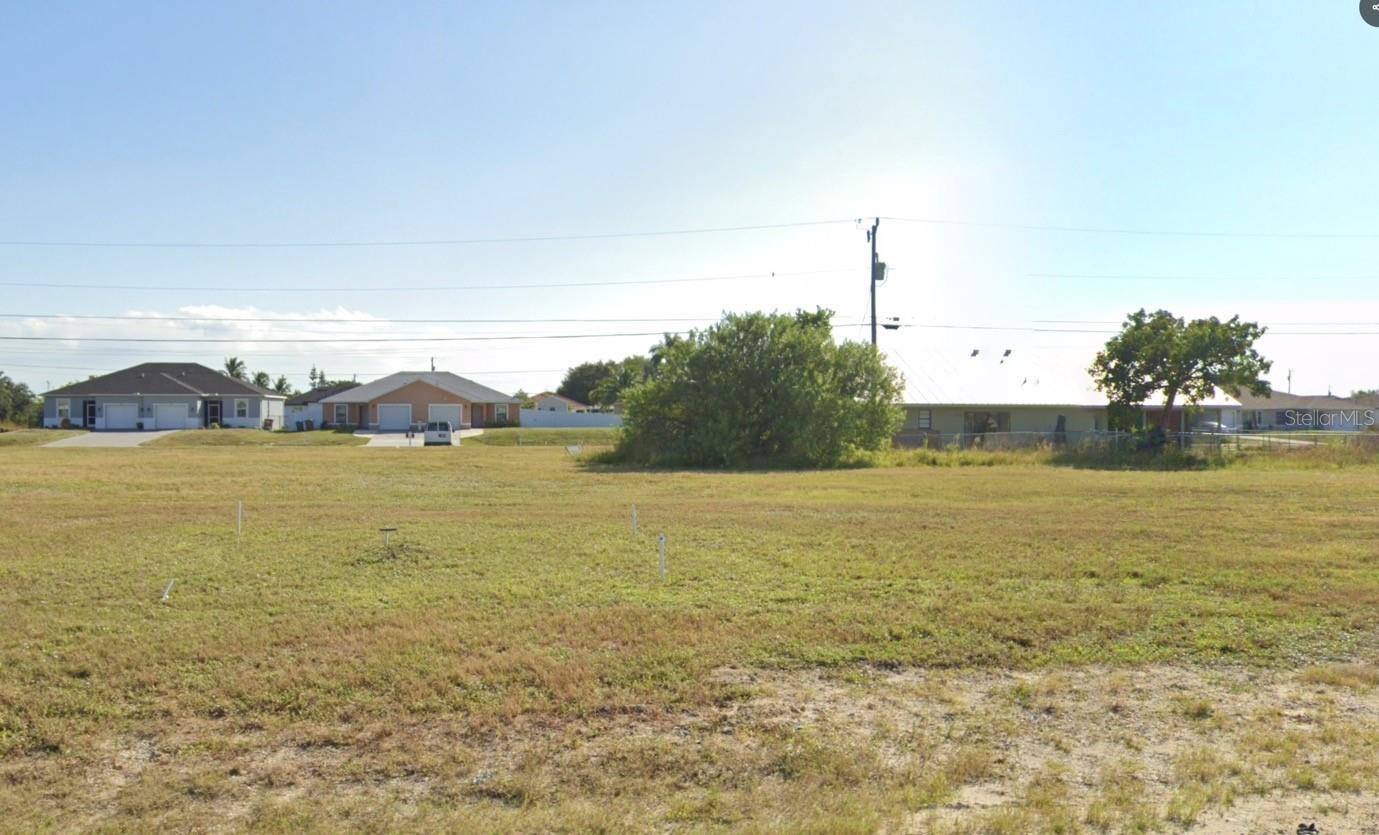 CAPE CORAL - Land