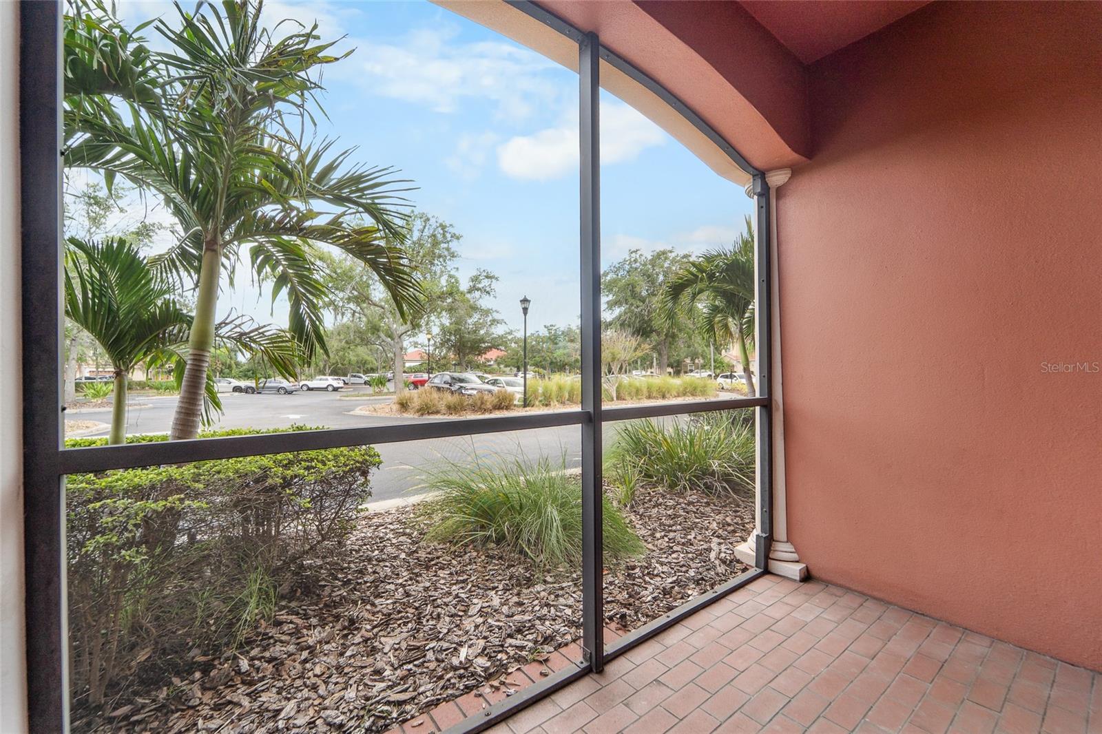 EMERALD GREEN VILLAS A CONDO - Residential