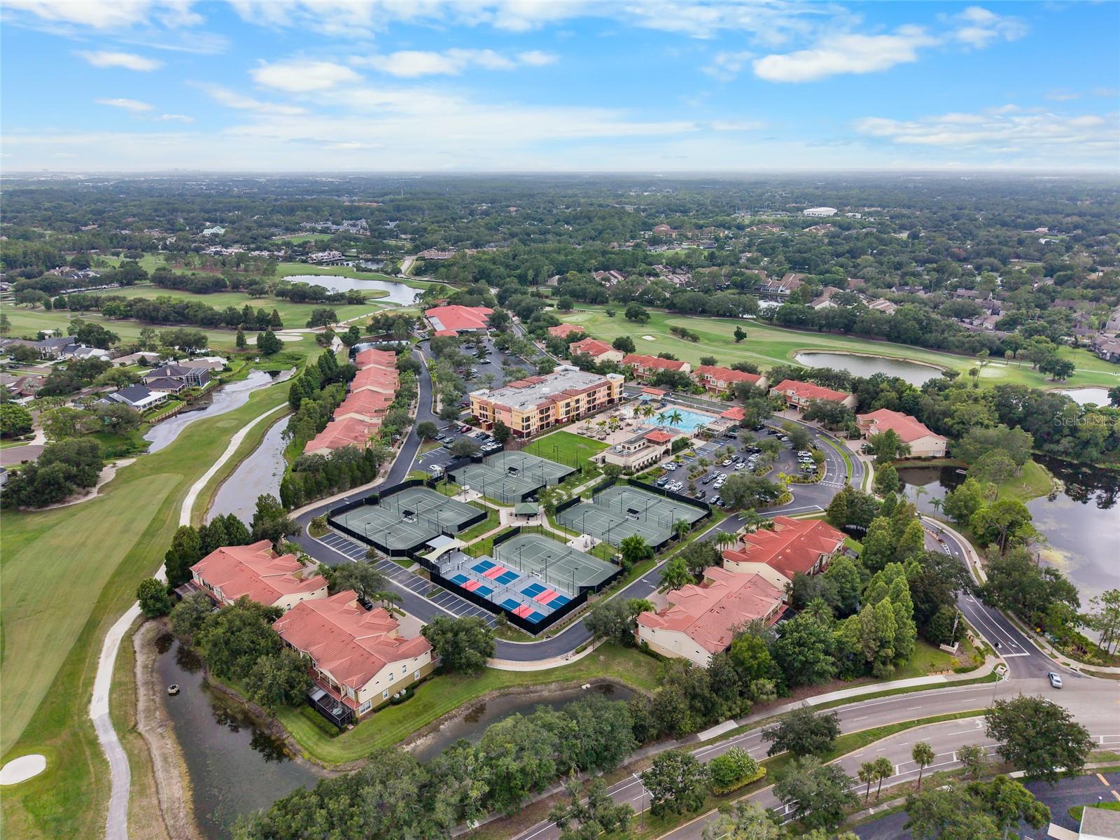 EMERALD GREEN VILLAS A CONDO - Residential