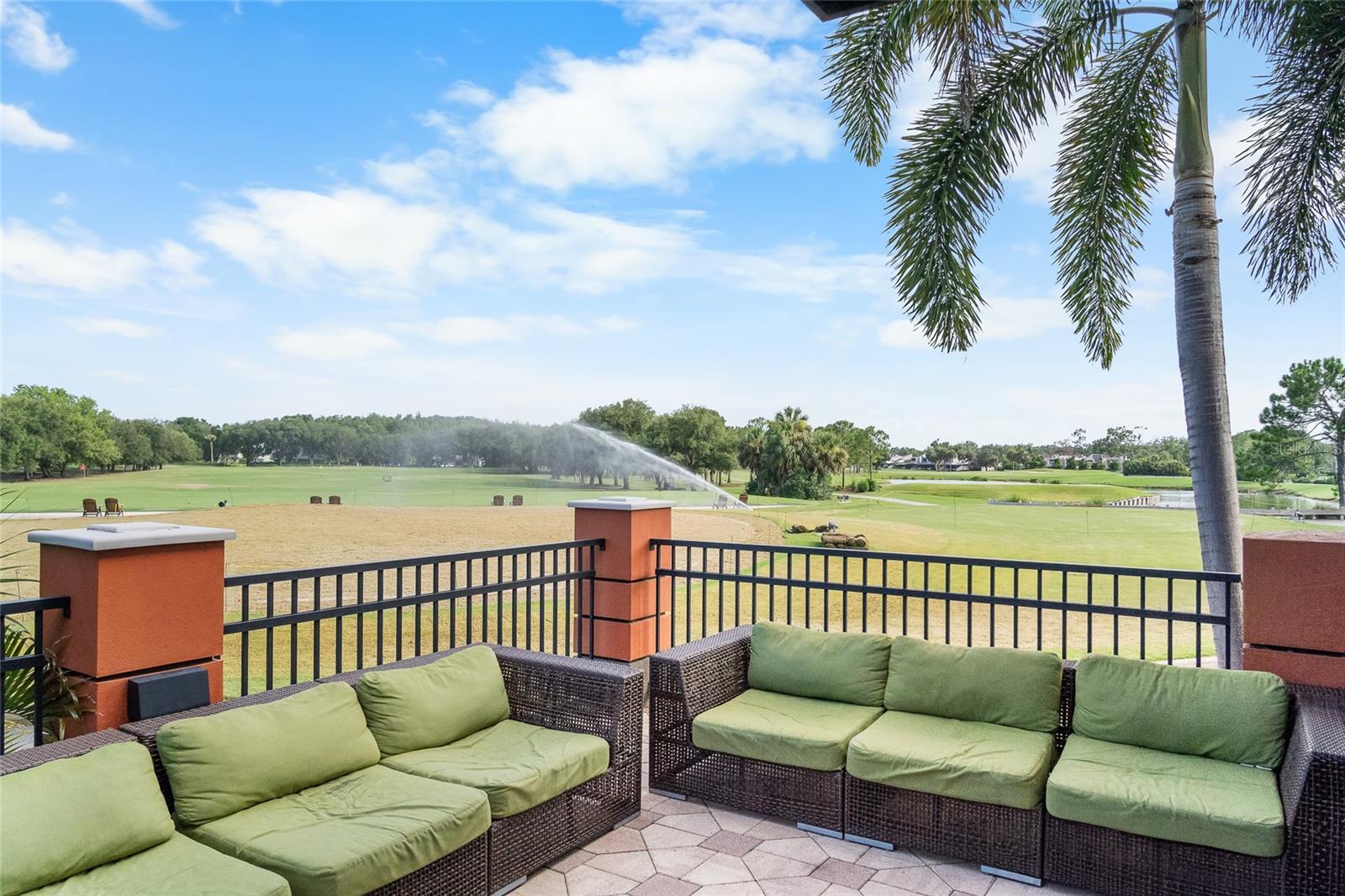 EMERALD GREEN VILLAS A CONDO - Residential
