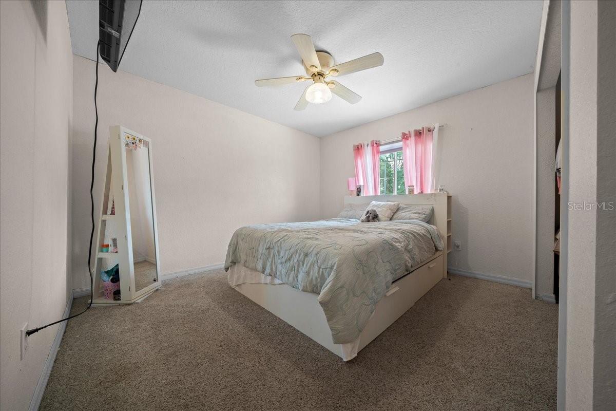 SILVER SPRINGS SHORES - Residential