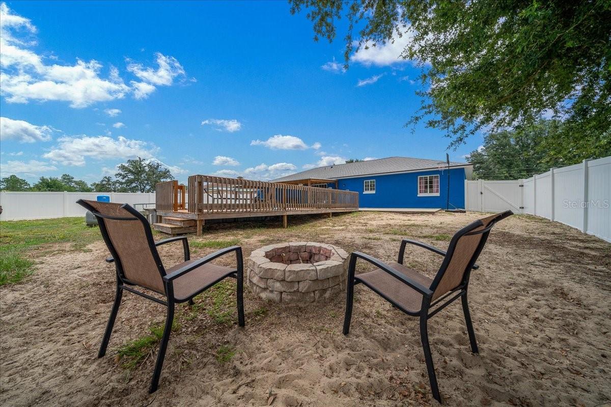 SILVER SPRINGS SHORES - Residential