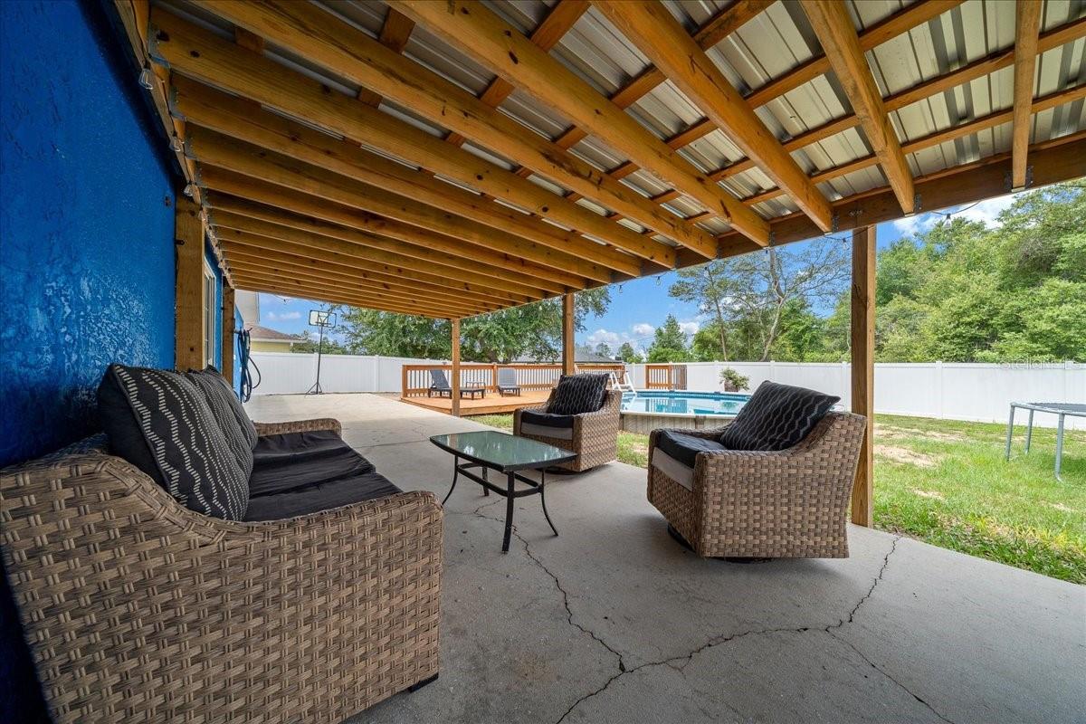 SILVER SPRINGS SHORES - Residential