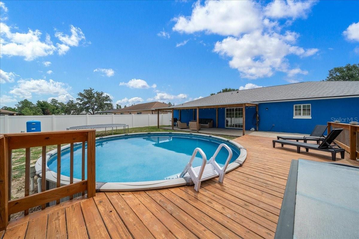 SILVER SPRINGS SHORES - Residential