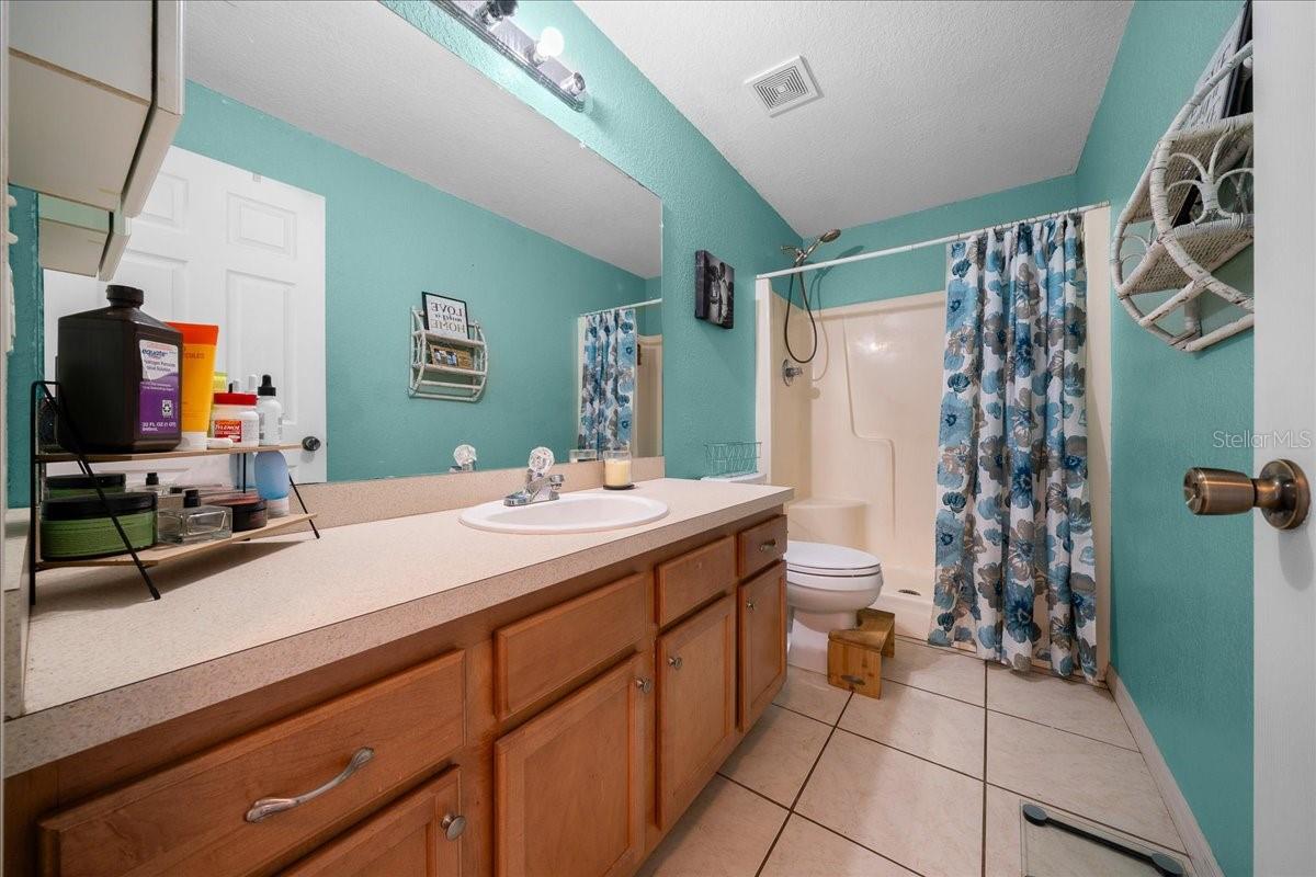 SILVER SPRINGS SHORES - Residential
