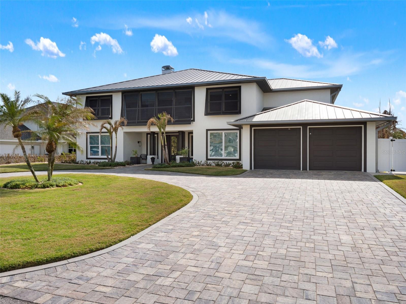 YACHT CLUB ISLAND ESTATE - Residential