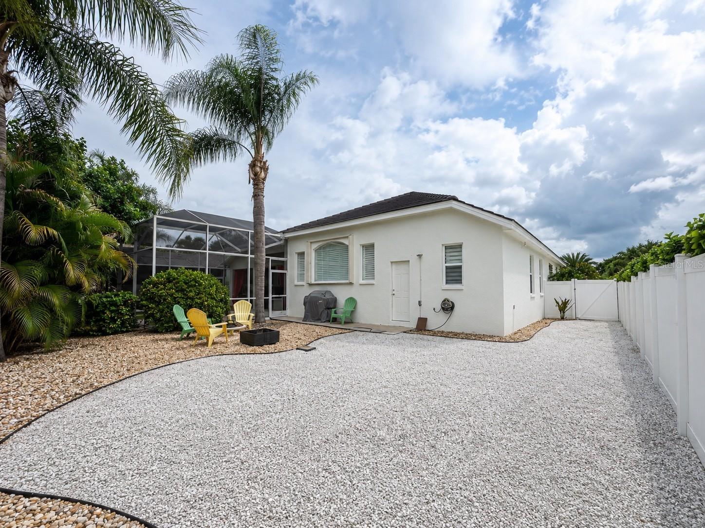 PARK TRACE ESTATES - Residential