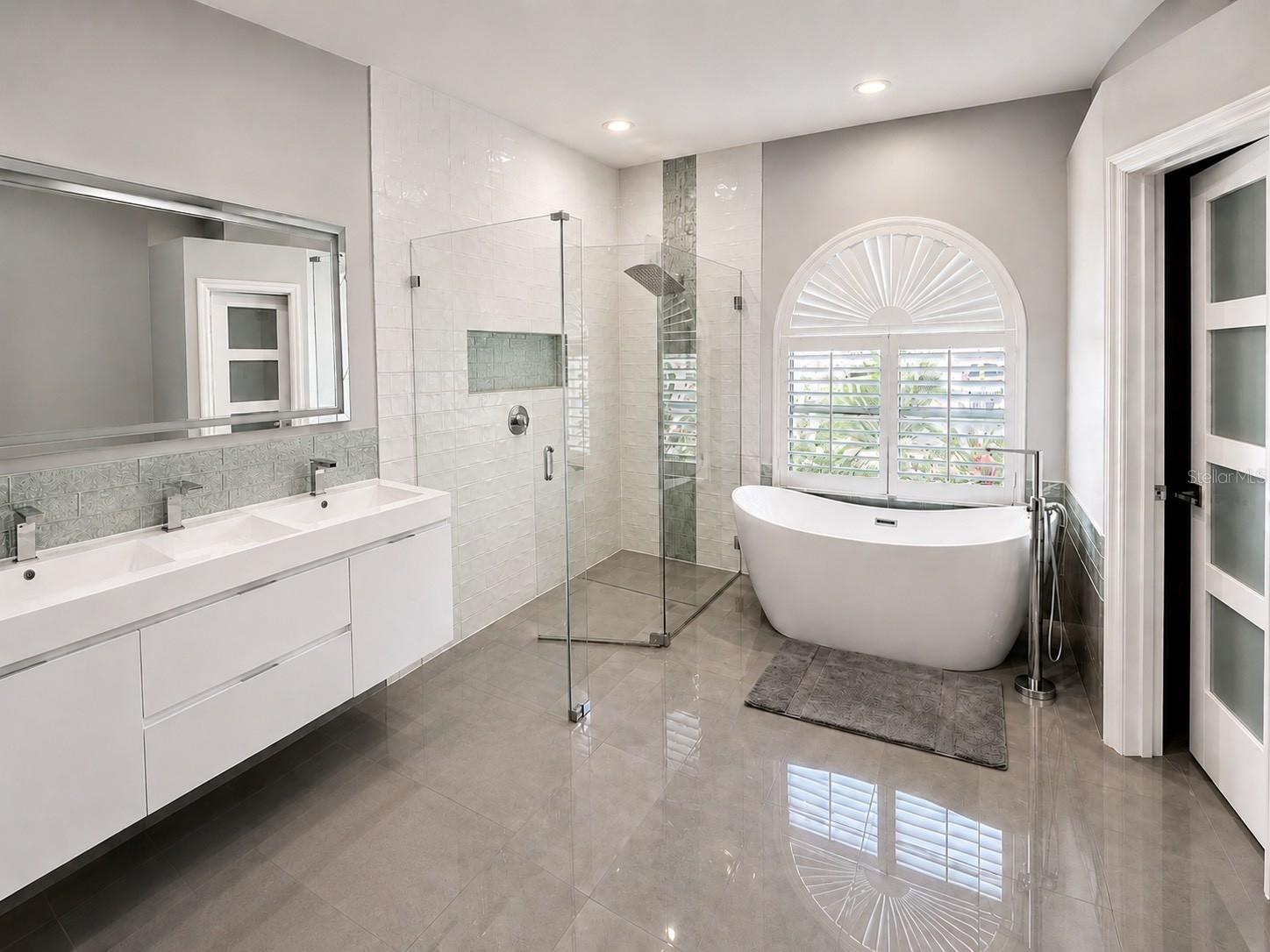 PARK TRACE ESTATES - Residential