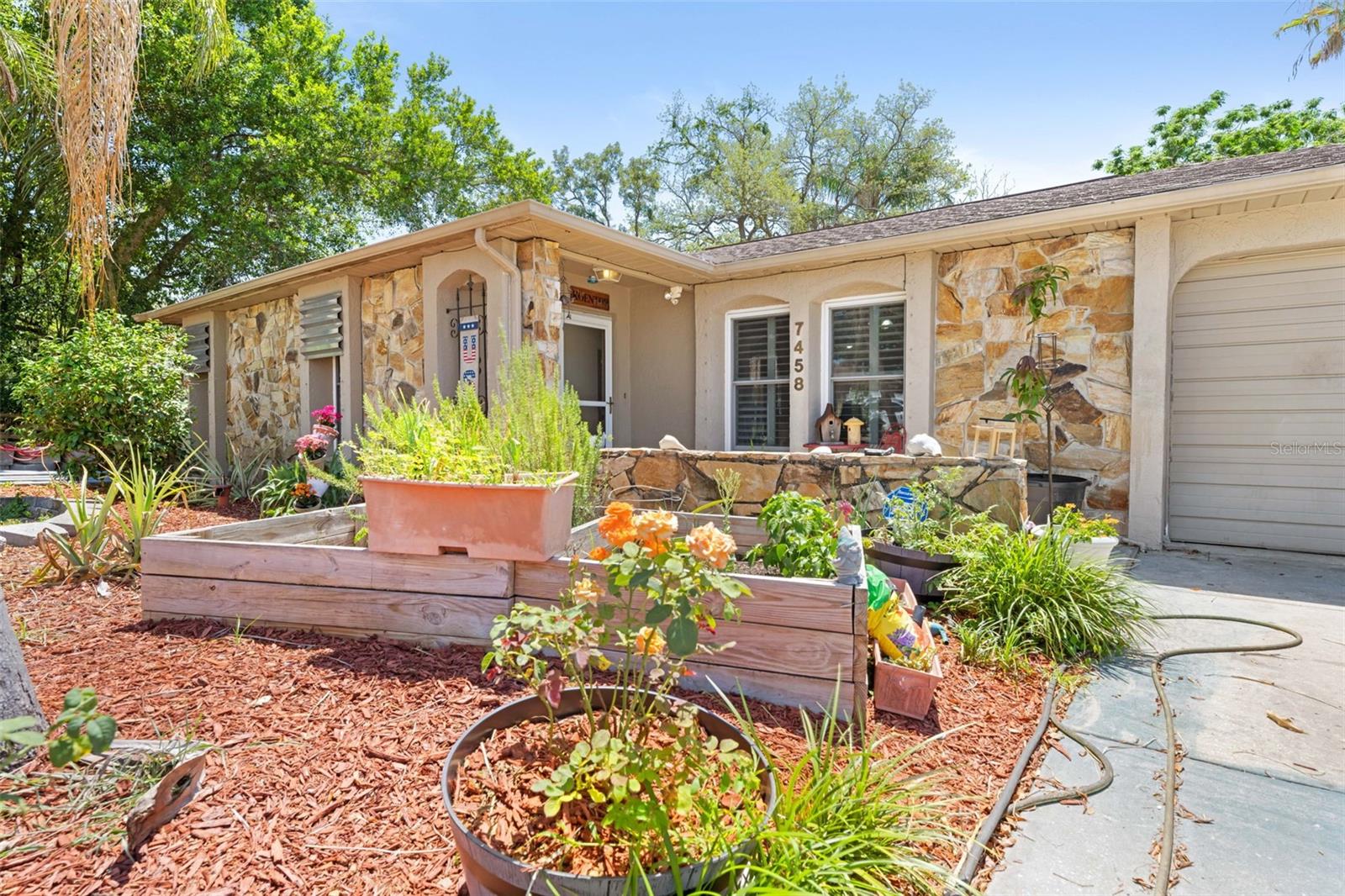 SPRING HILL - Residential