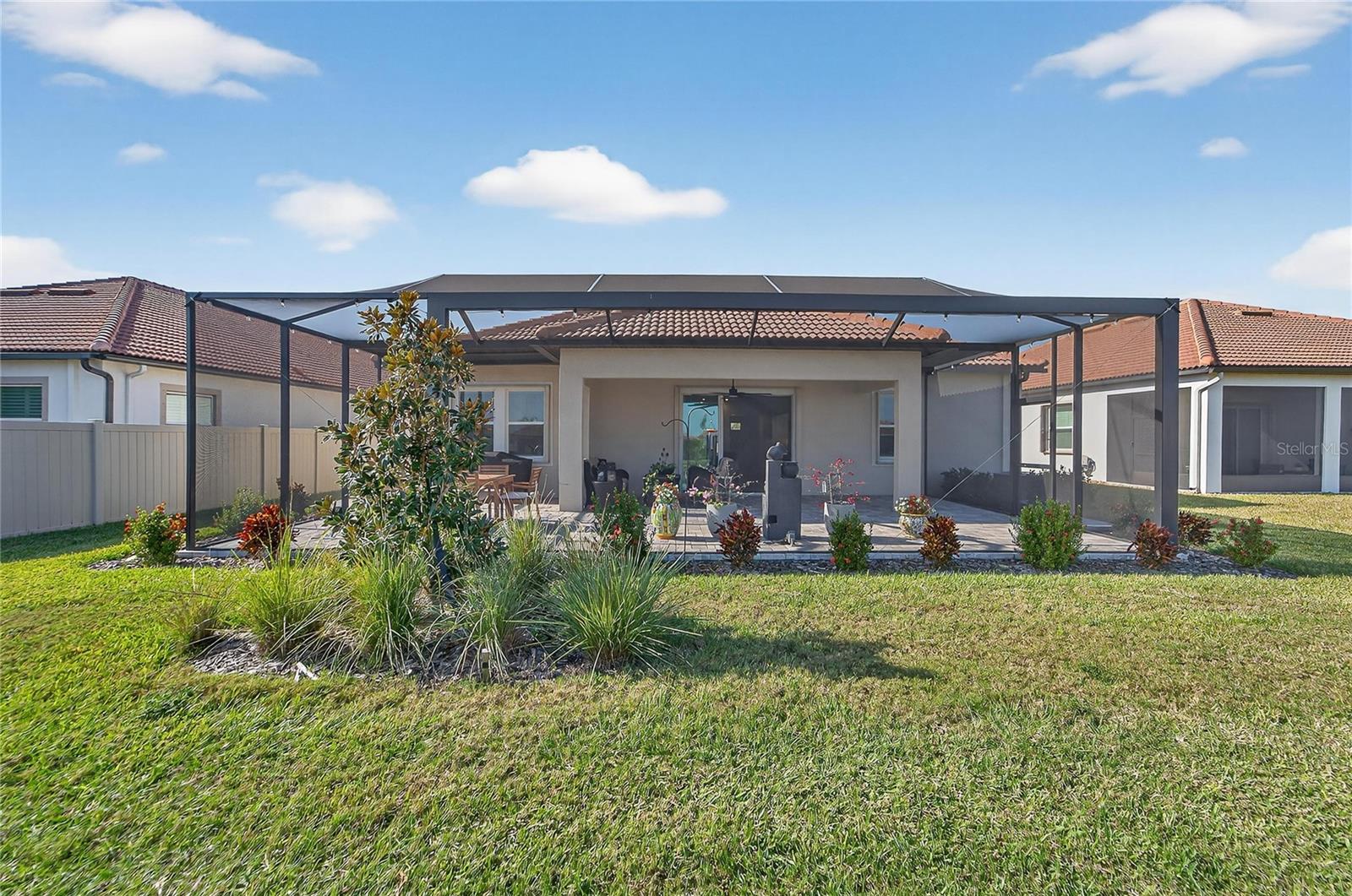 FOREST BROOKE ACTIVE ADULT PH - Residential Lease