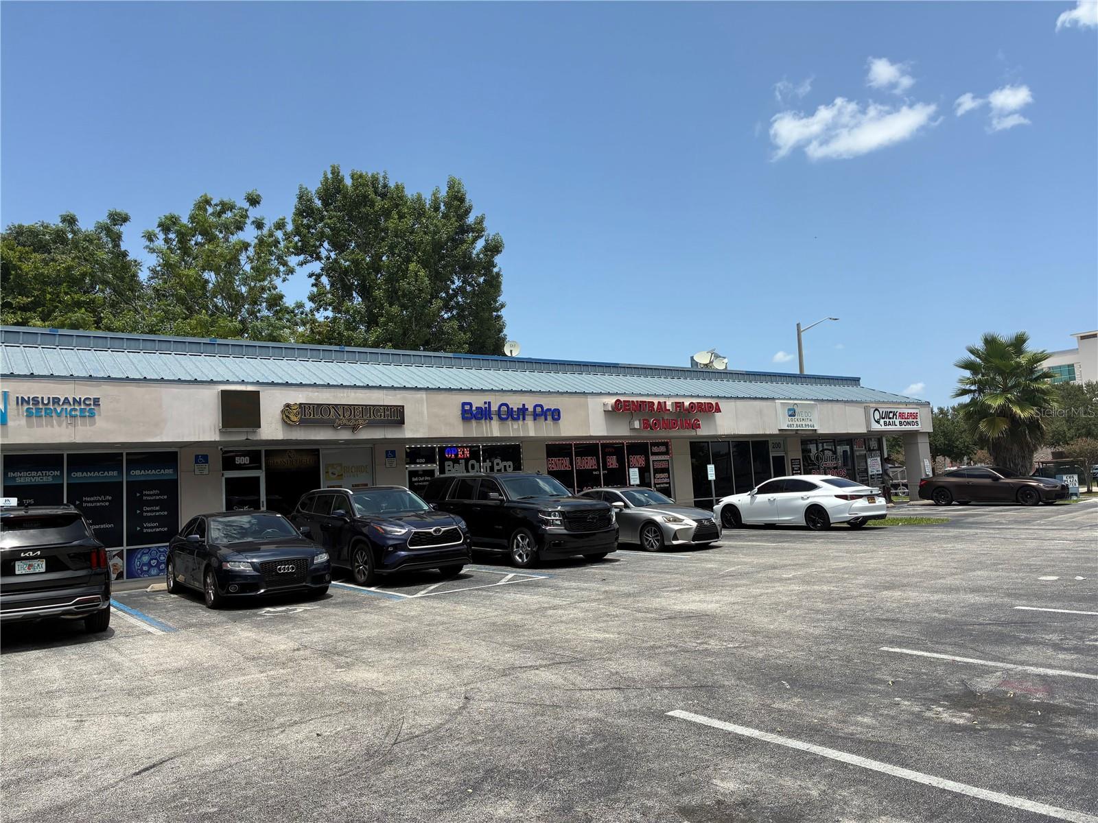 WOODHAVEN - Commercial Lease