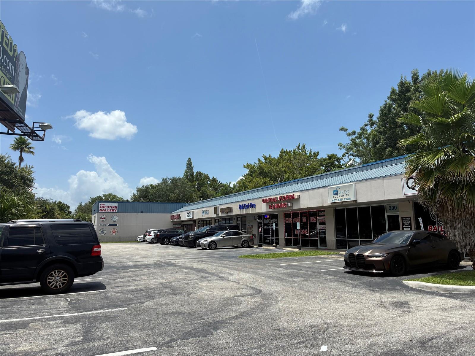WOODHAVEN - Commercial Lease