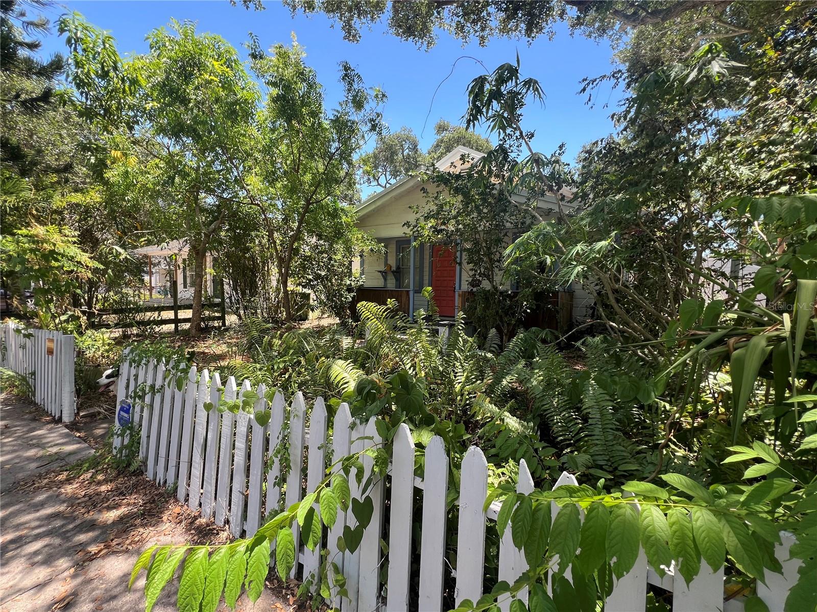 RIVERSIDE PARK NORTH - Residential