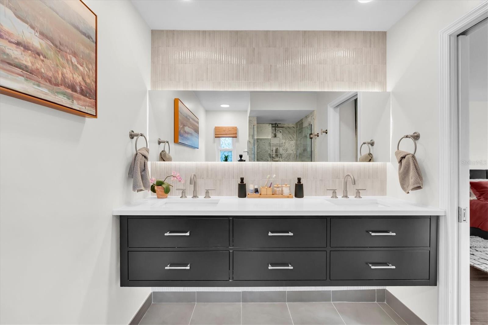 CANTERBURY CHASE - Residential