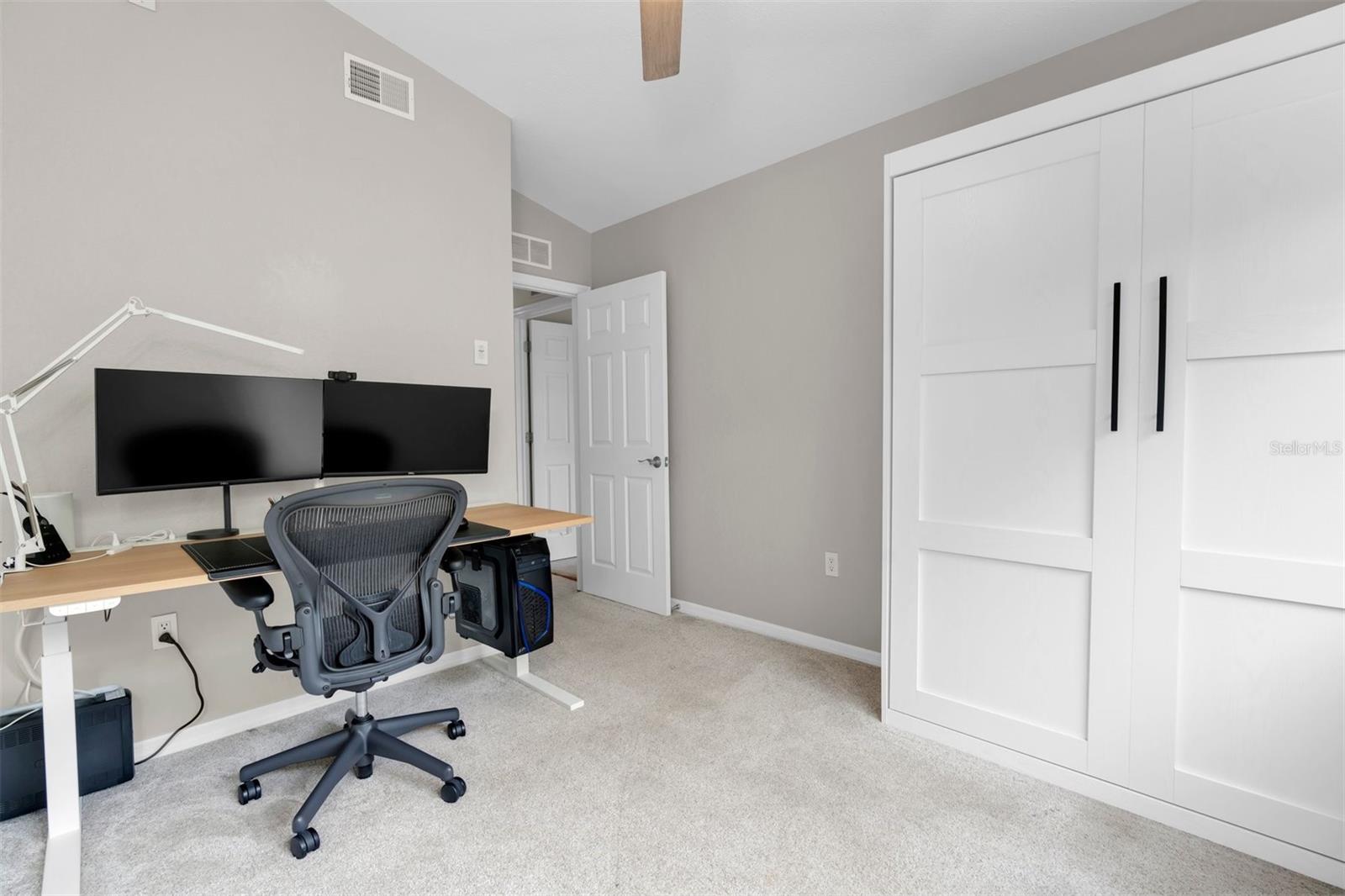 CANTERBURY CHASE - Residential