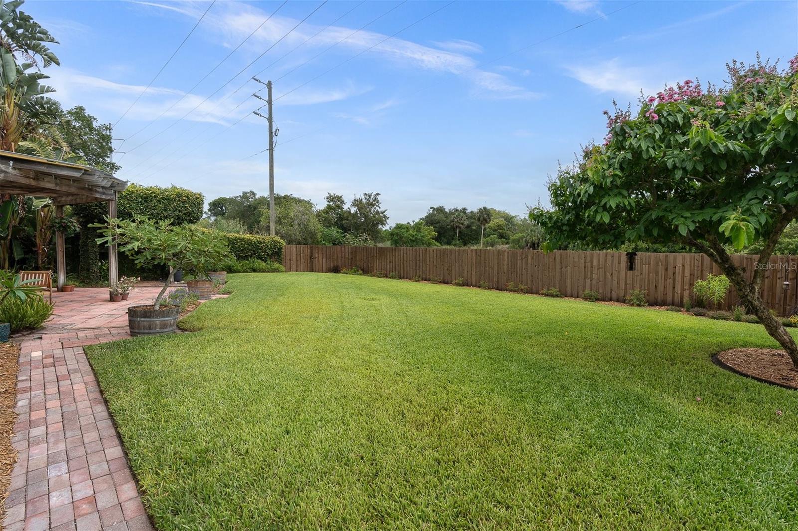 CANTERBURY CHASE - Residential