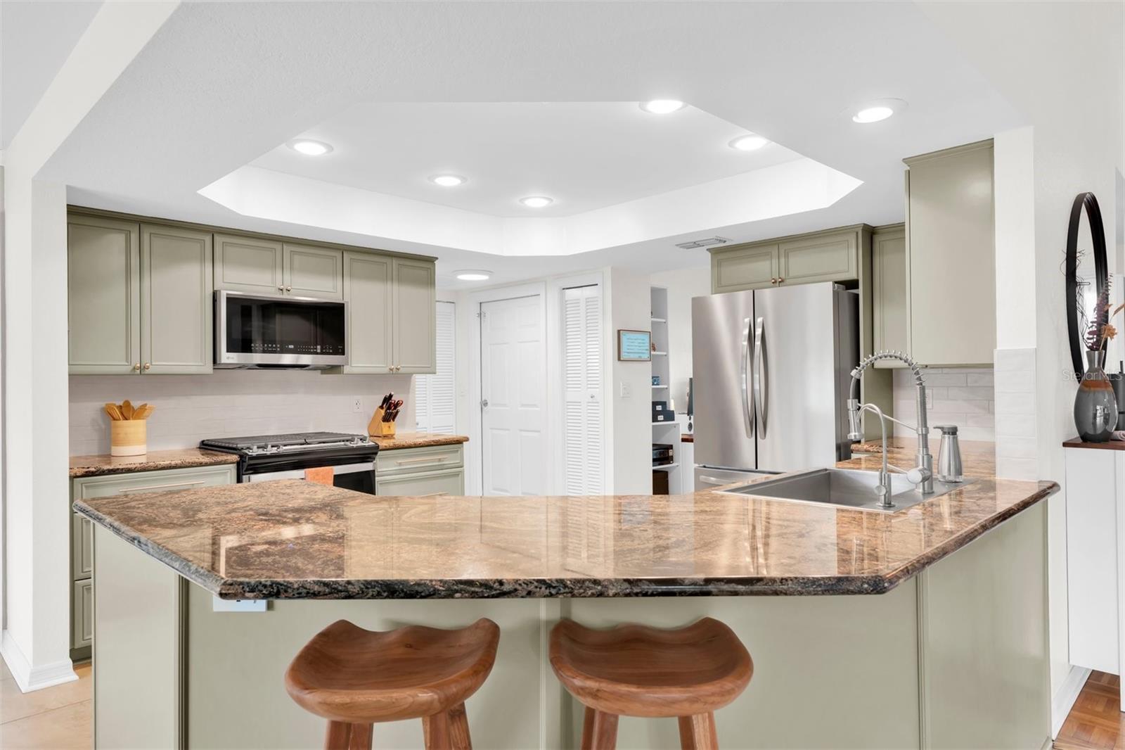 CANTERBURY CHASE - Residential