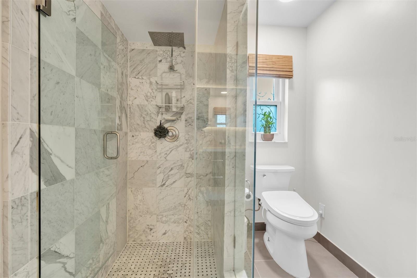 CANTERBURY CHASE - Residential