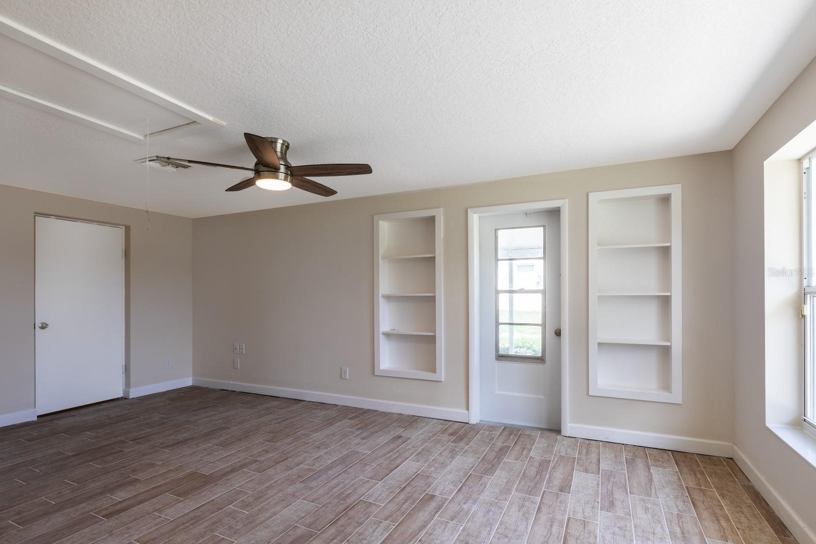LAKE GRIFFIN HIGHLANDS - Residential