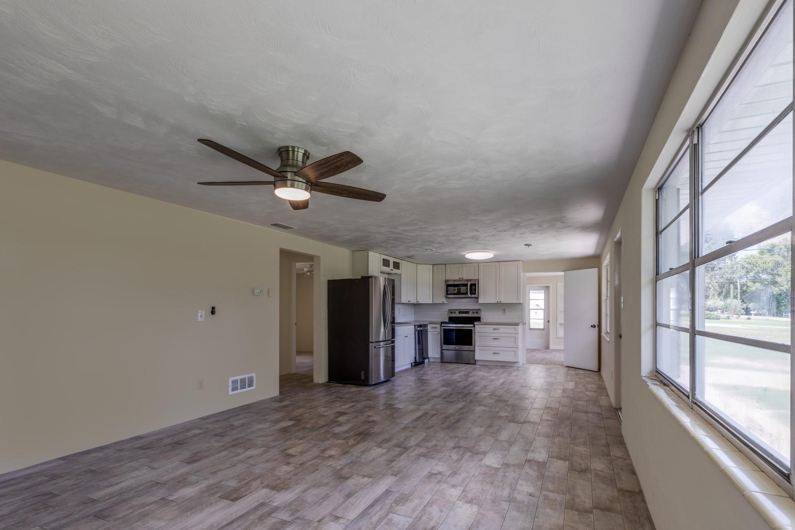 LAKE GRIFFIN HIGHLANDS - Residential