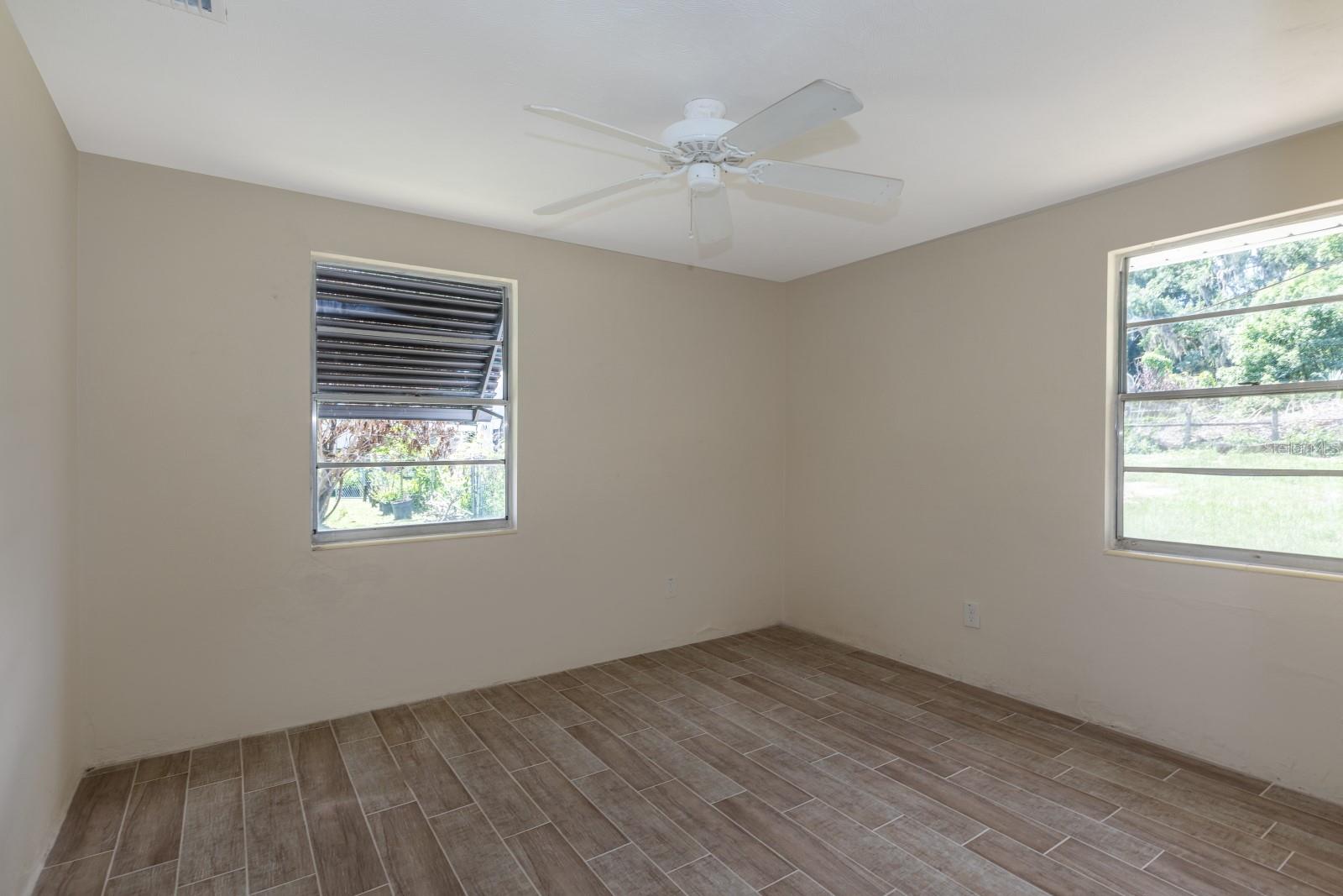 LAKE GRIFFIN HIGHLANDS - Residential