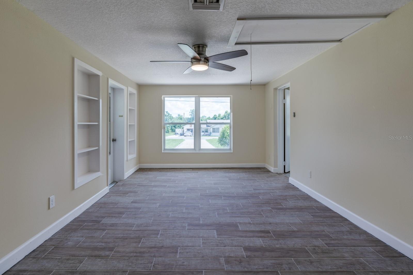 LAKE GRIFFIN HIGHLANDS - Residential