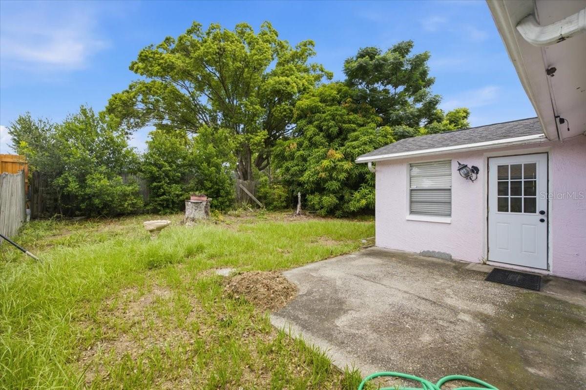 COLONIAL HILL - Residential