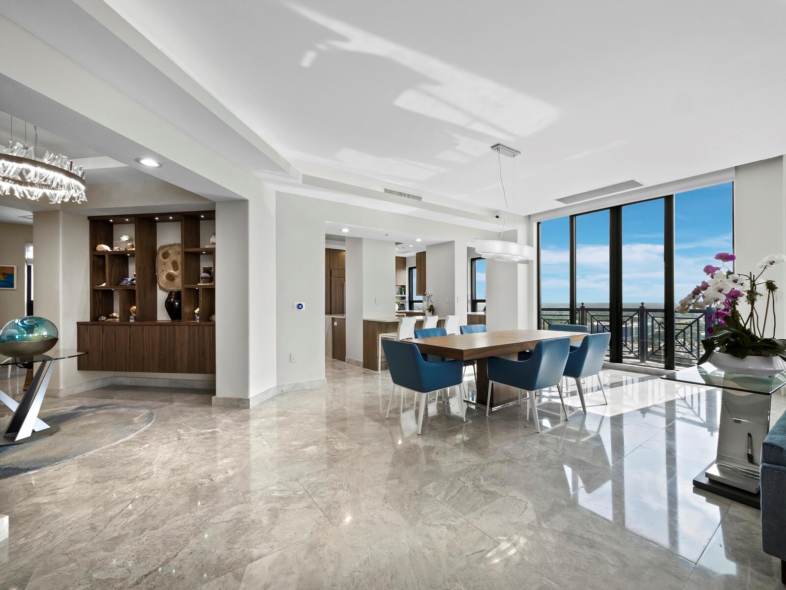 PLAZA AT 05 POINTS RESIDENCES - Residential