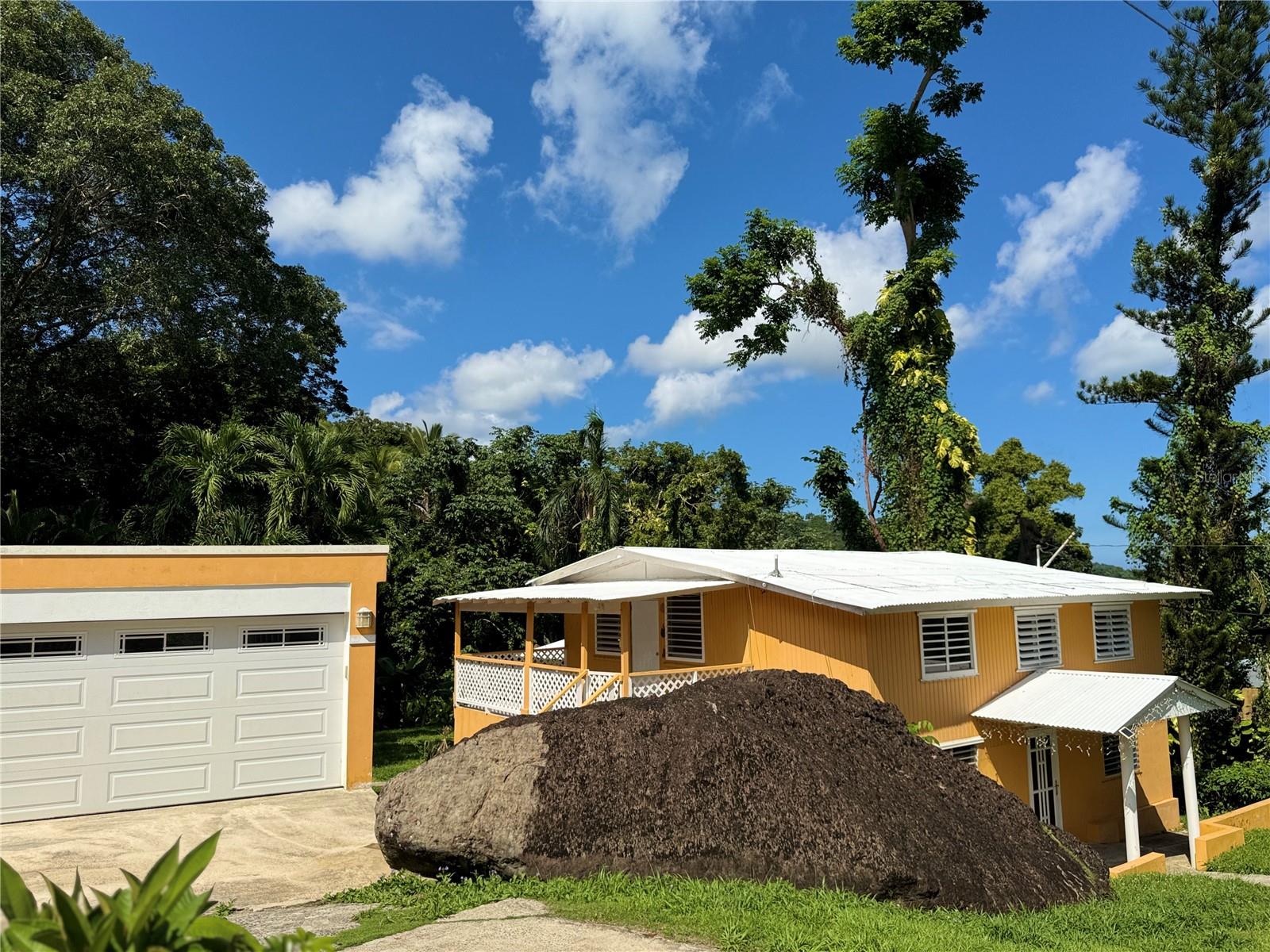 COLINAS DEL YUNQUE - Residential
