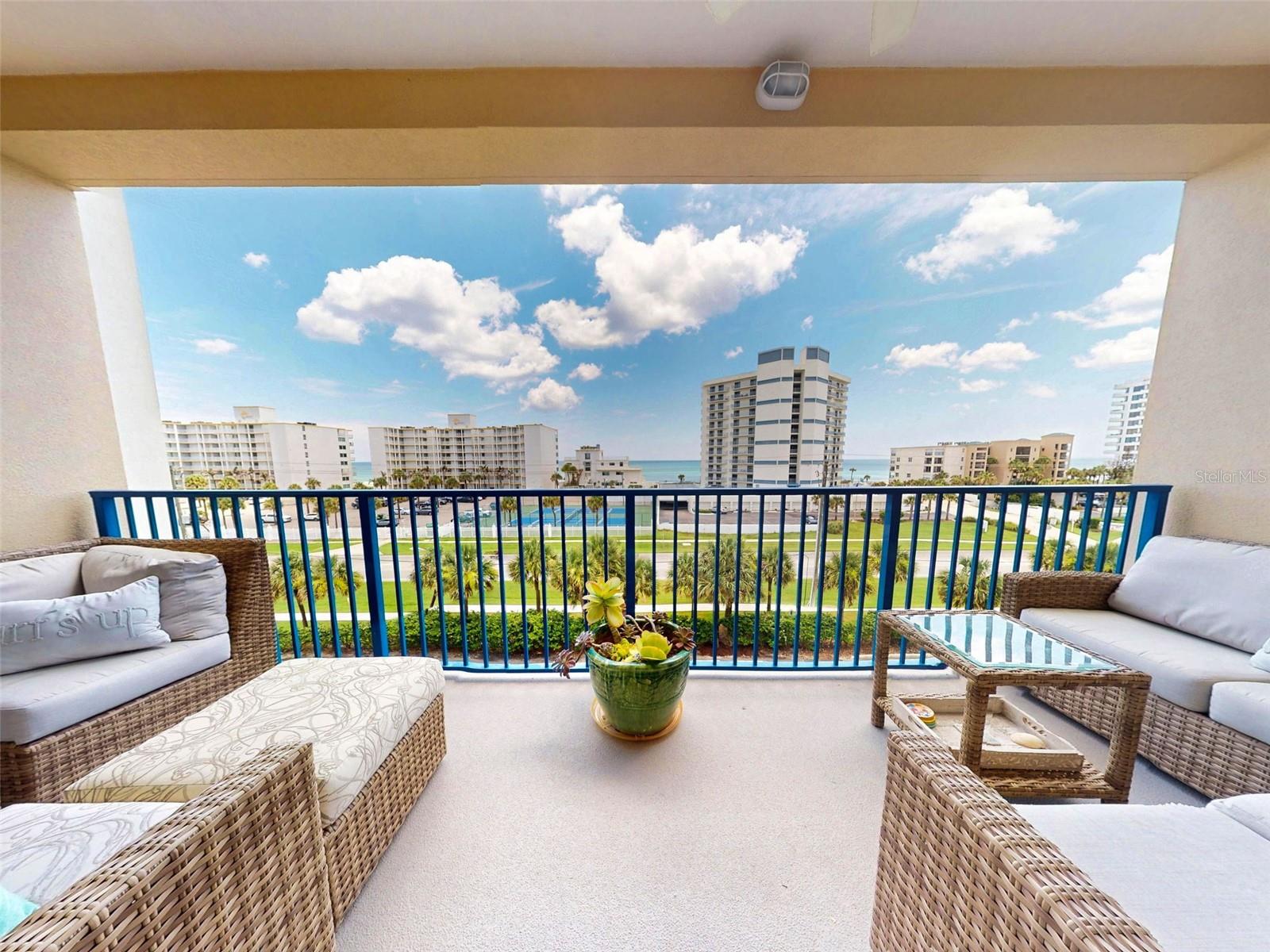 OCEAN WALK/NEW SMYRNA BCH BLDG - Residential