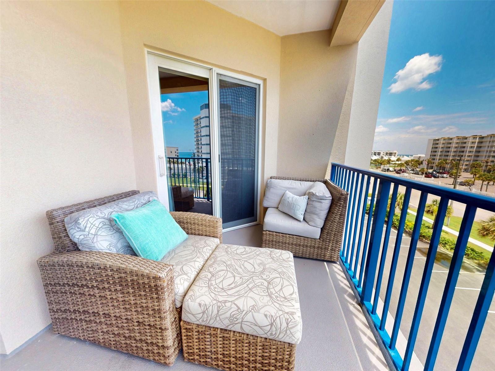 OCEAN WALK/NEW SMYRNA BCH BLDG - Residential