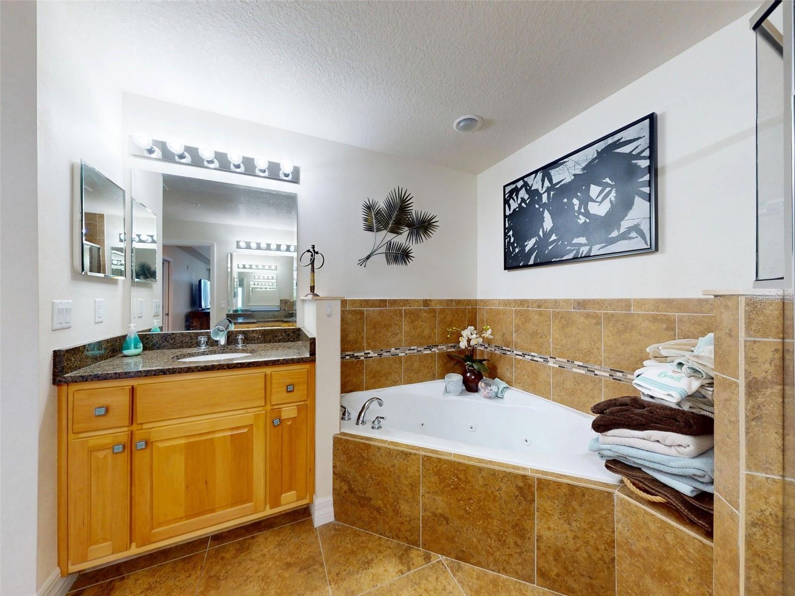 OCEAN WALK/NEW SMYRNA BCH BLDG - Residential