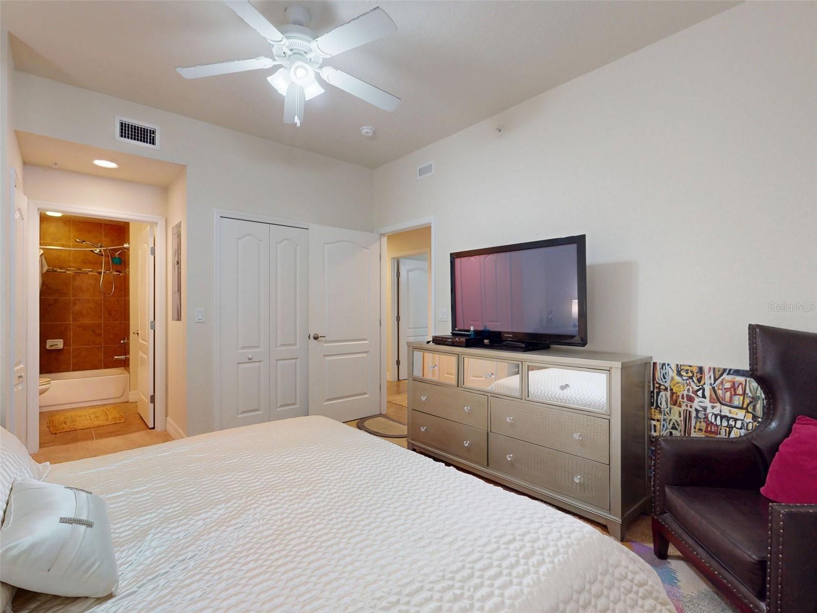 OCEAN WALK/NEW SMYRNA BCH BLDG - Residential
