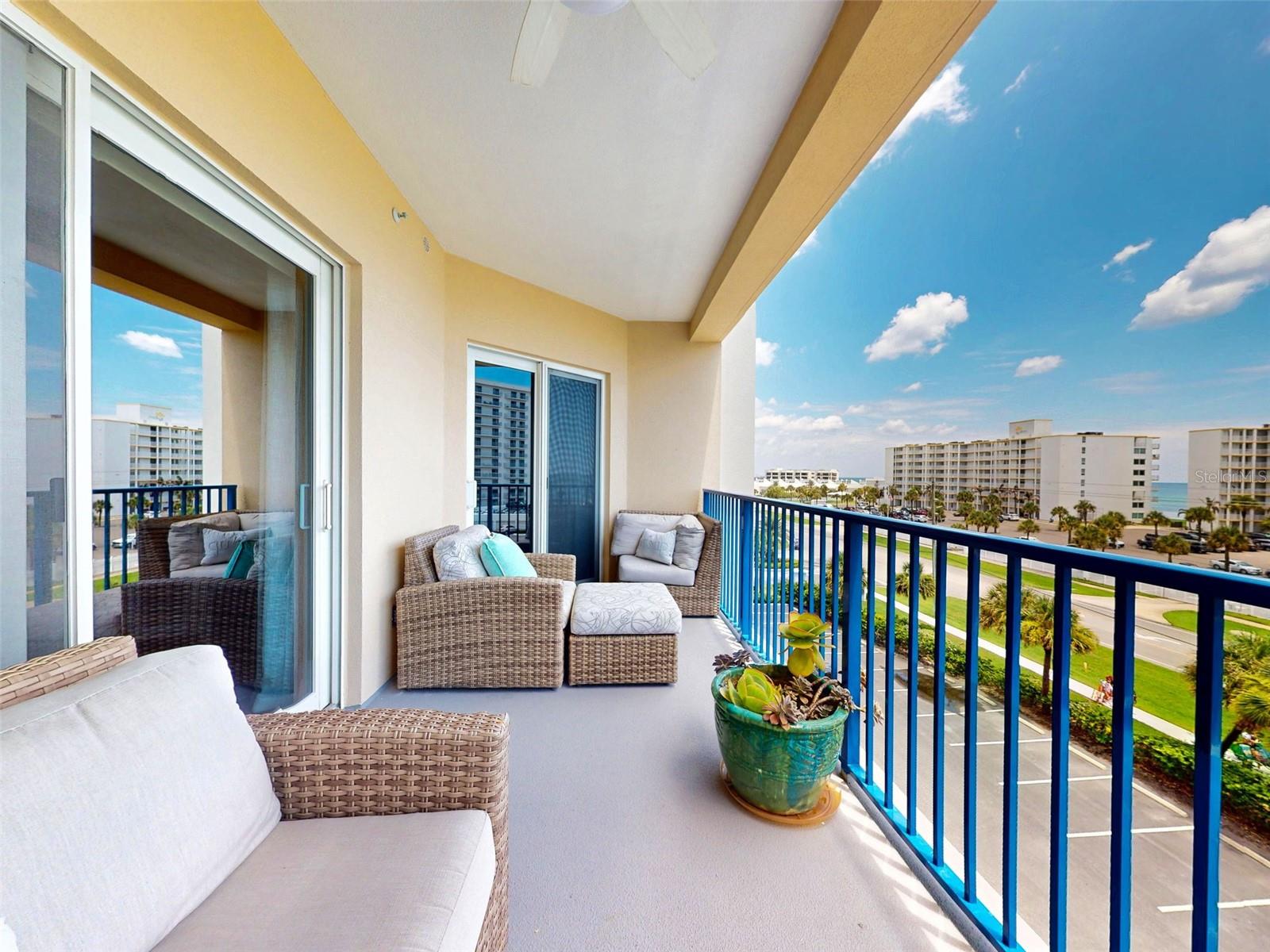 OCEAN WALK/NEW SMYRNA BCH BLDG - Residential